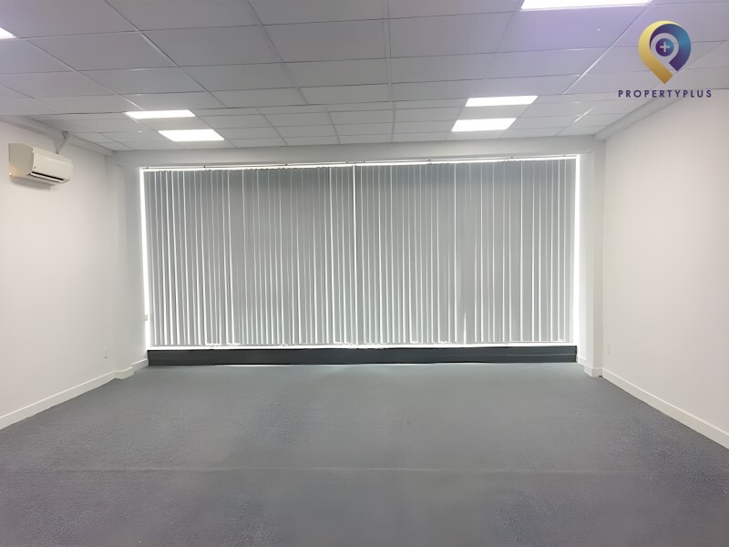 The Office Ung Văn Khiêm